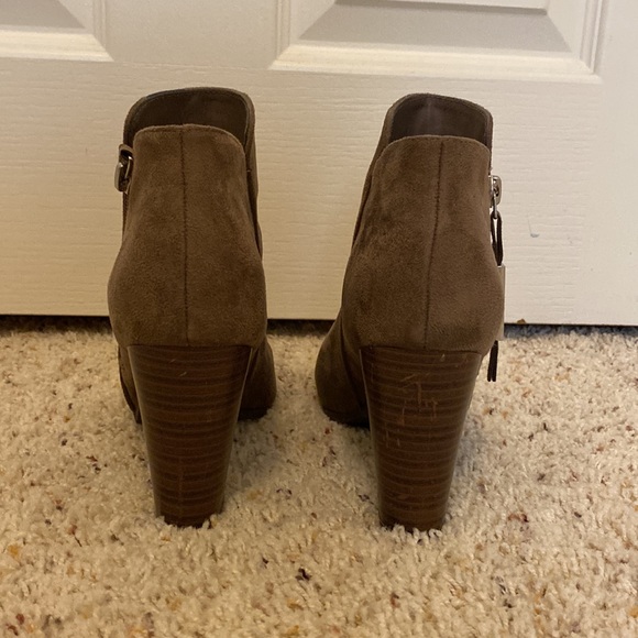 Taupe ankle booties - Picture 4 of 4